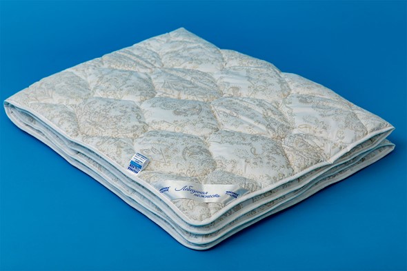 Одеяло всесезонное полутороспальное Лебединая нежность в Коврове - изображение